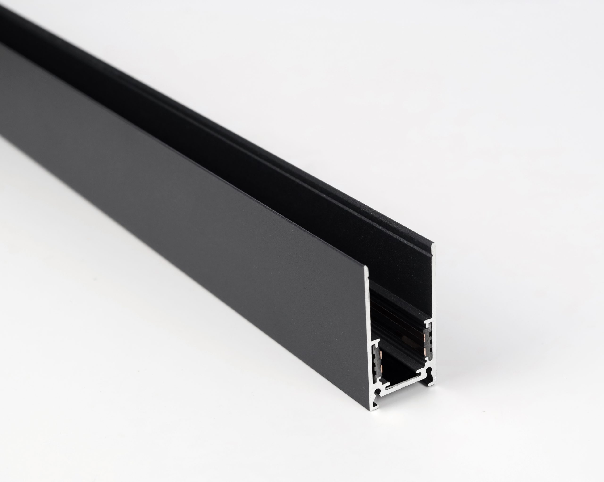 surface mounted track NADGRADNA MAGNETNA ŠINA 2m - Slika 1